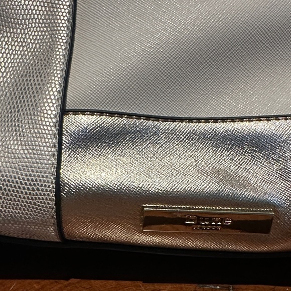 Dune NWOT Chic Cream and Gold Metallic Medium Bag Roomy 10x7x4 Drop approx 20” - Picture 2 of 11